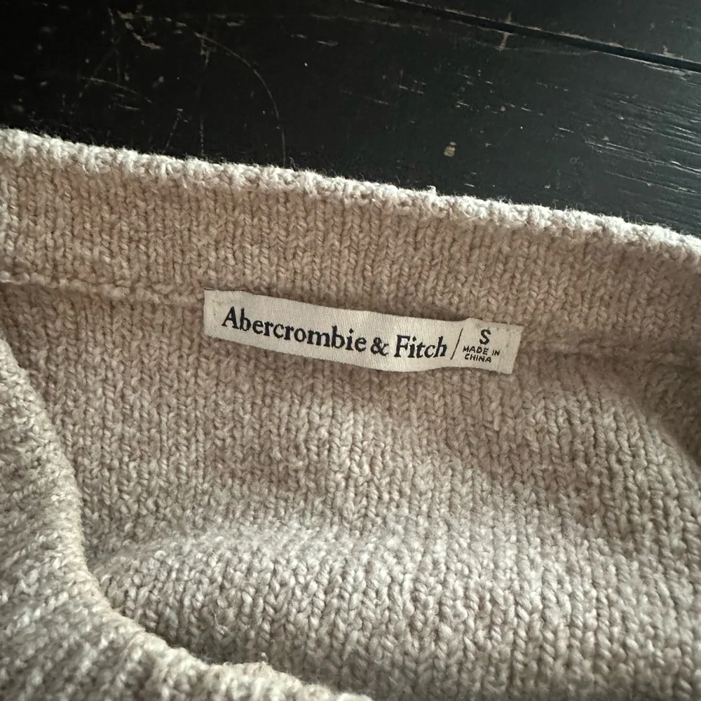 Abercrombie & Fitch Women's Cardigan - Picture 3 of 3